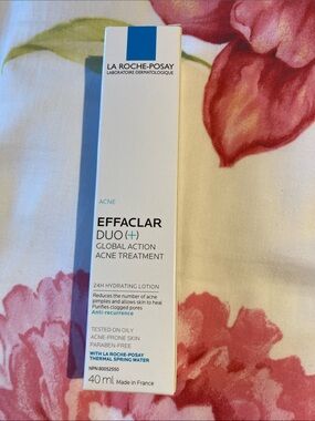La Roche-Posay Effaclar Duo(+) Acne Treatment - White and Blue